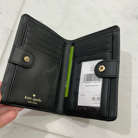 Kate Spade Wallet - Picture 3 of 8